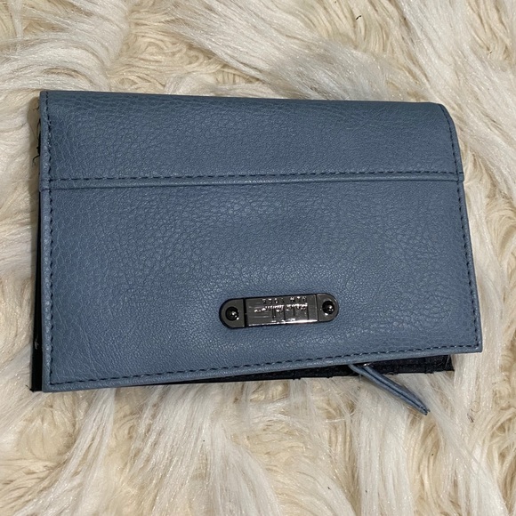 Nicole Miller Handbags - Nicole Miller Wallet NWOT